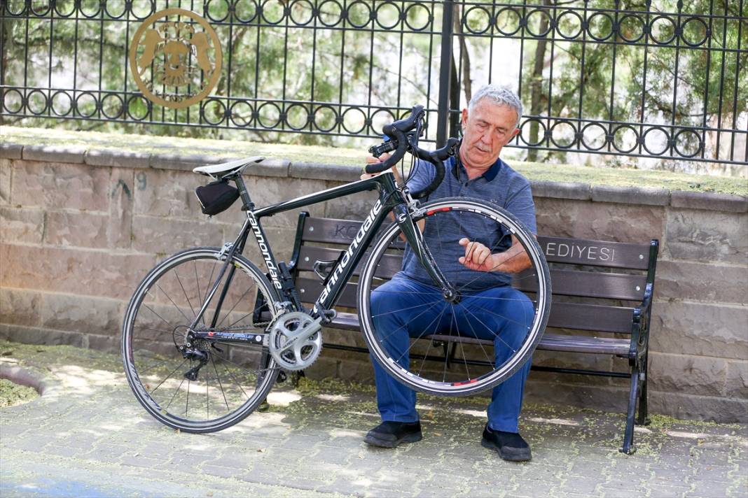 Konyalı iş insanının bisiklet sevdası! 22 yılda 63 bin kilometre yol yaptı 1